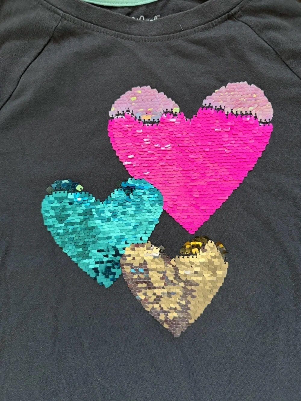 Cat & Jack Short Sleeves Graphic T- Shirt Three Sequins Reversible hearts 12